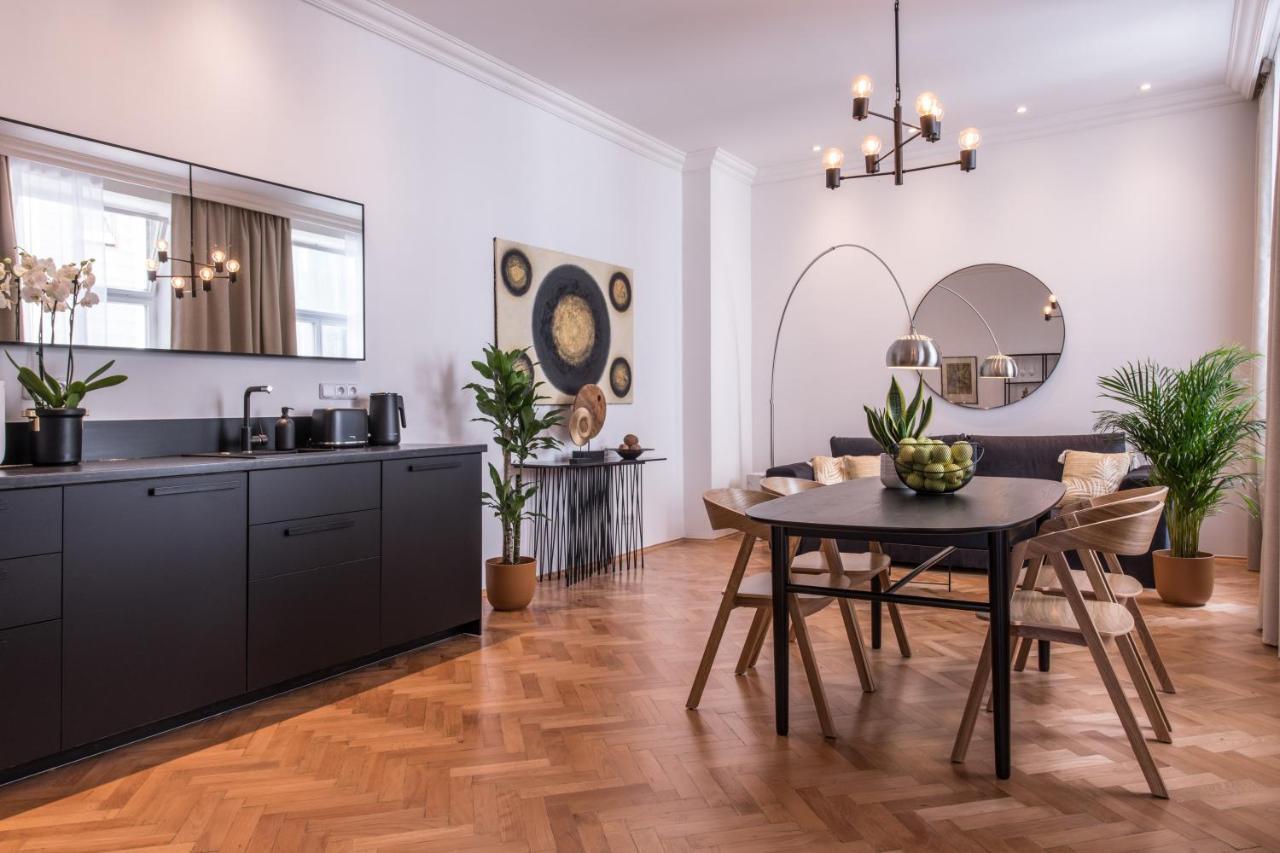 New Design Apt - Central Location Wenceslas Square Прага Екстериор снимка