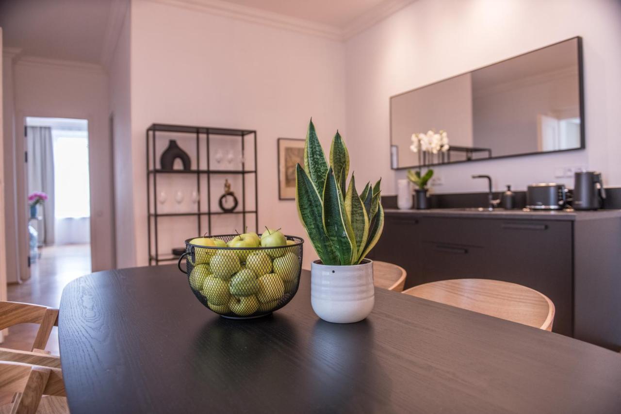 New Design Apt - Central Location Wenceslas Square Прага Екстериор снимка