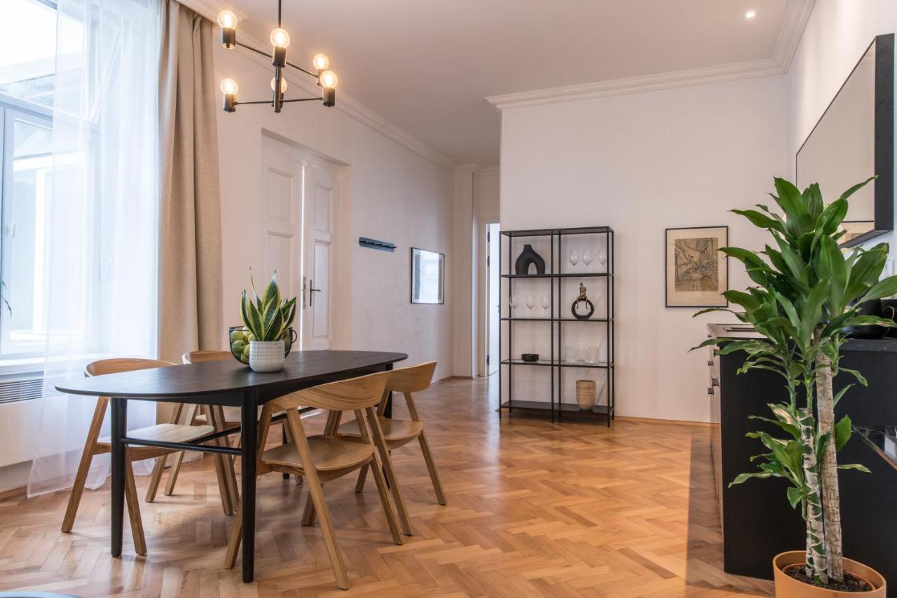 New Design Apt - Central Location Wenceslas Square Прага Екстериор снимка